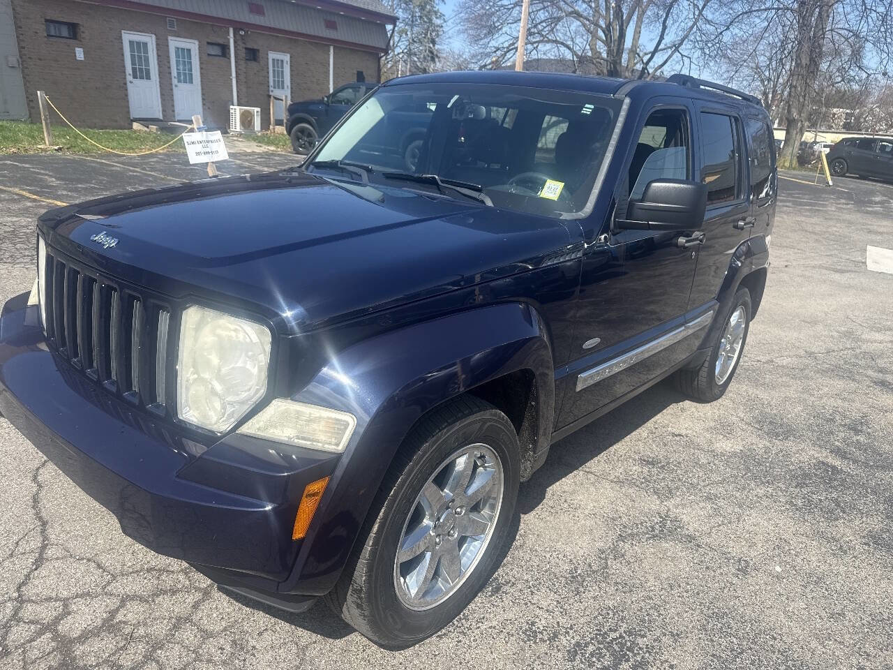 Used 2012 Jeep Liberty Sport image 13
