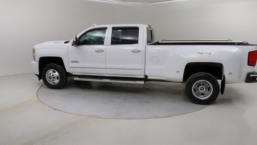 Used 2017 Chevrolet Silverado 3500 High Country image 17