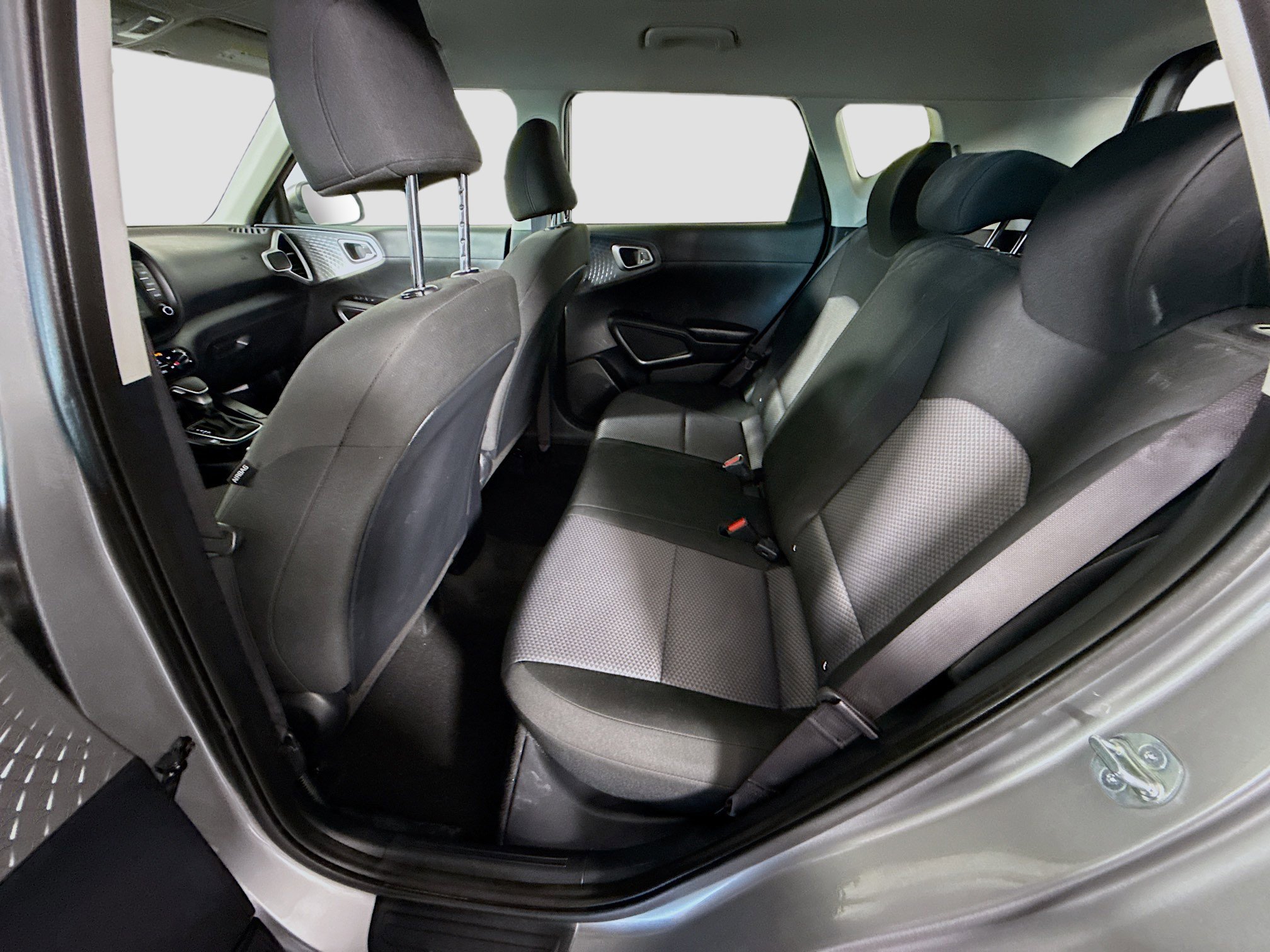 Used 2025 Kia Soul LX w/ LX Technology Package image 24