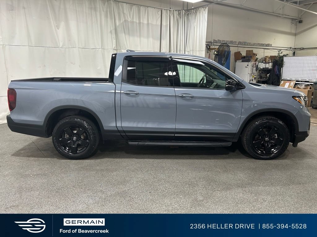 Used 2025 Honda Ridgeline Black Edition image 9