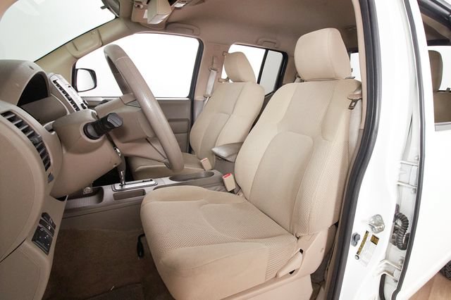 Used 2018 Nissan Frontier SV AWD/4WD image 18