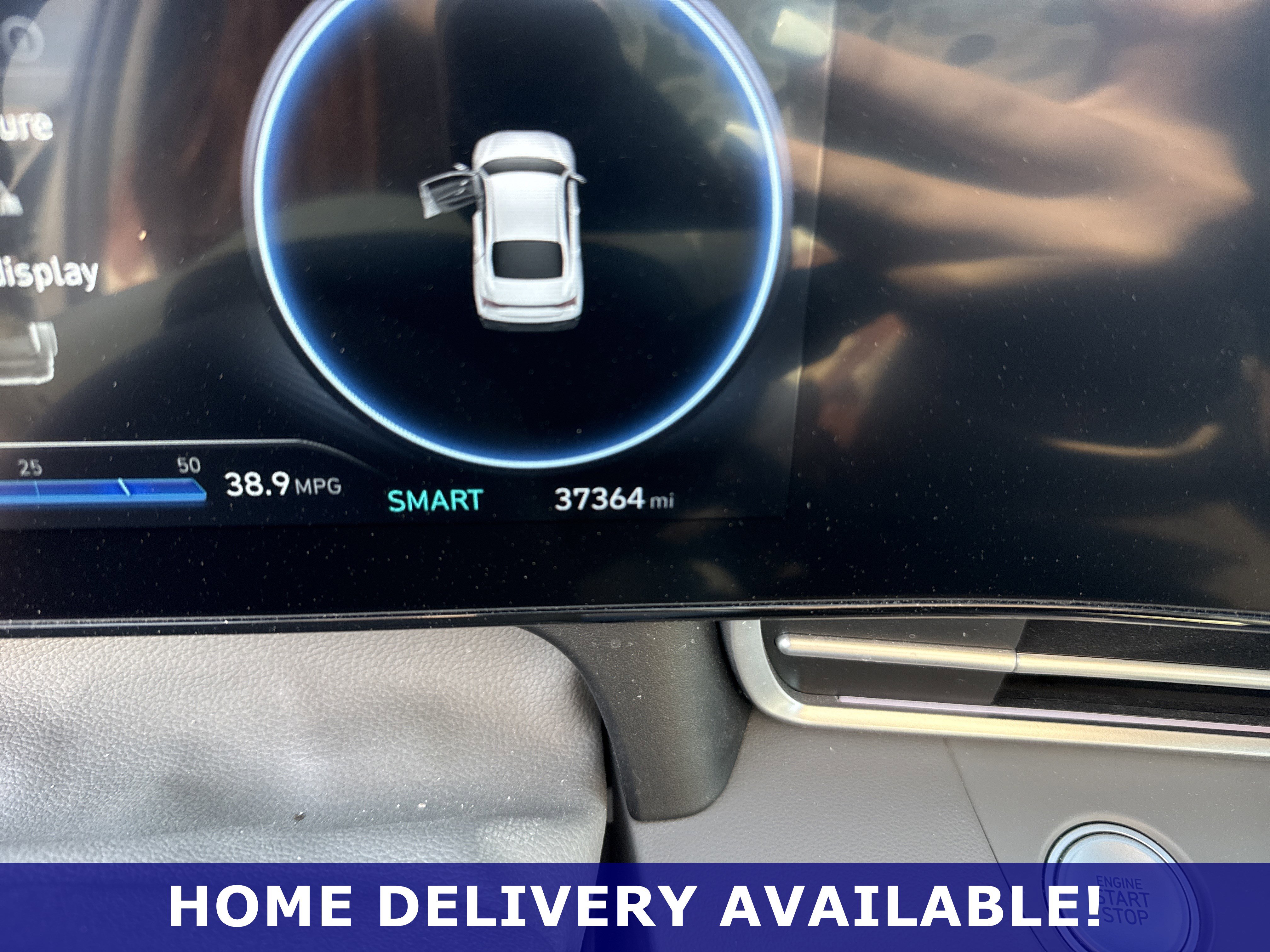 Used 2025 Hyundai Elantra SEL image 4