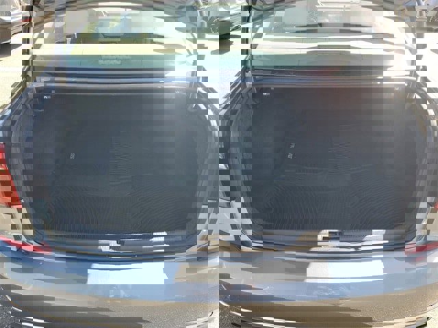 Used 2018 Volkswagen Passat 2.0T R-Line image 8