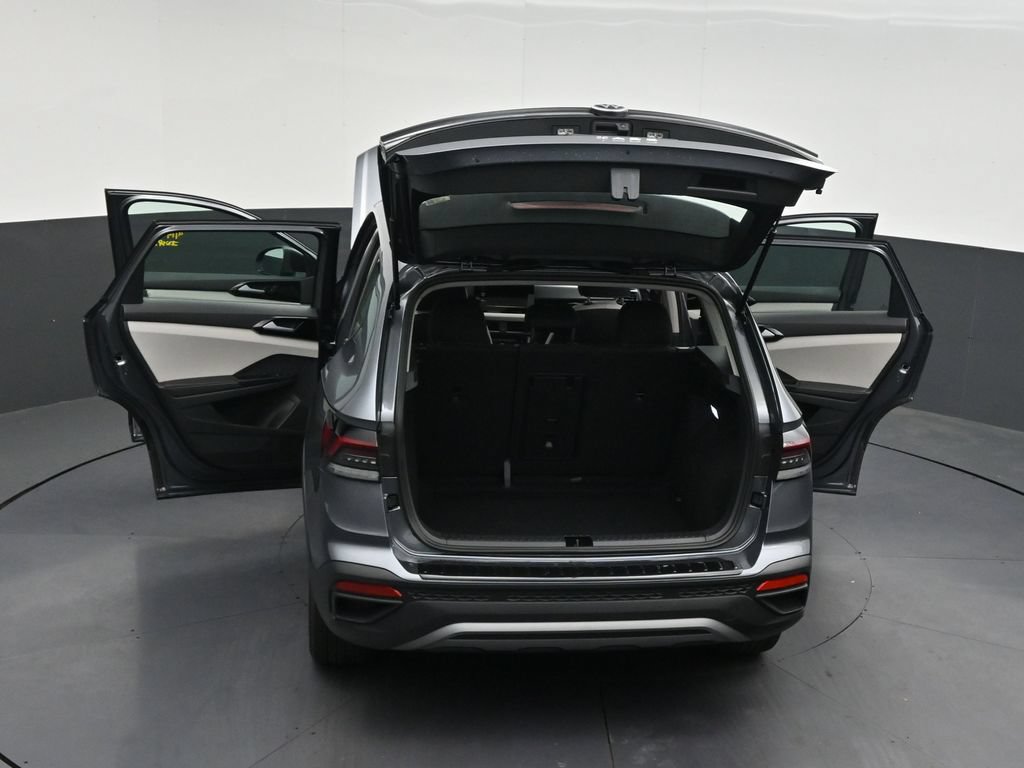 Used 2026 Volkswagen Taos S FWD image 34