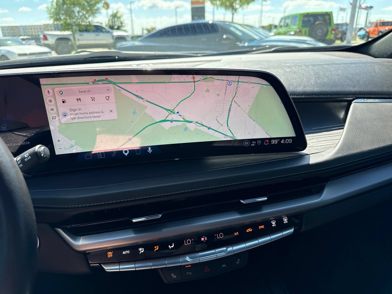 Used 2025 Cadillac XT4 Premium Luxury w/ Cold Weather Package FWD image 13