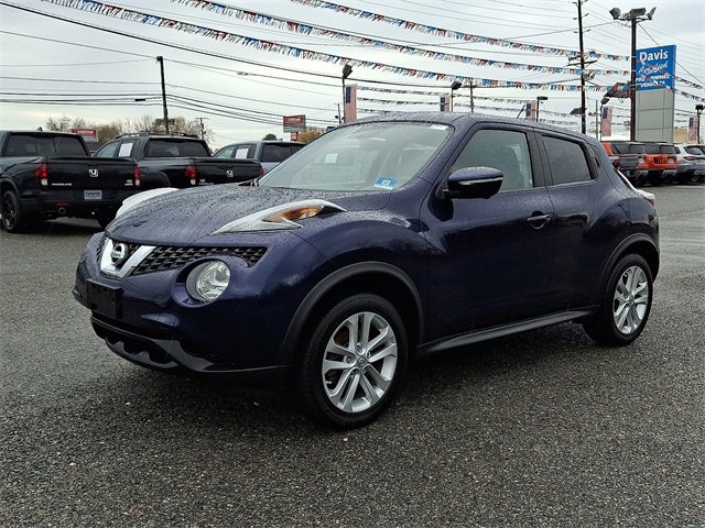 Used 2015 Nissan Juke SV w/ Technology Package image 3