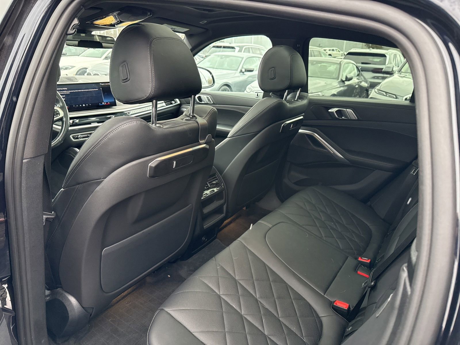 Certified 2024 BMW X6 xDrive40i w/ M Sport Professional Package image 12