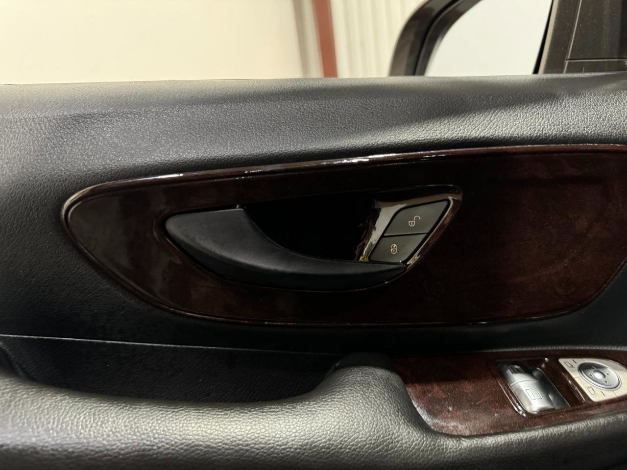 Used 2016 Mercedes-Benz Metris Passenger image 28