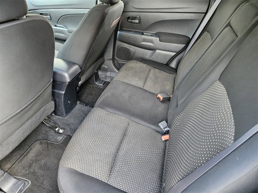 Used 2016 Mitsubishi Outlander Sport ES image 29