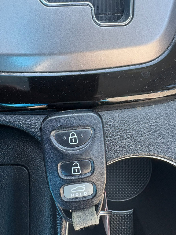 Used 2013 Hyundai Elantra GLS w/ Preferred Pkg image 44