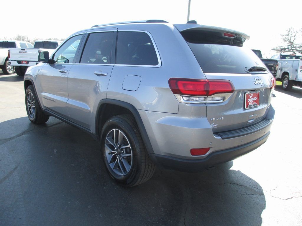 Used 2020 Jeep Grand Cherokee Laredo w/ Quick Order Package 2BN North image 9