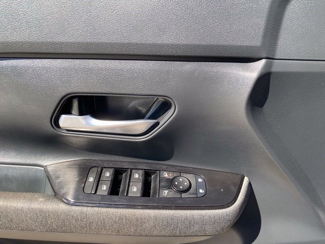 Used 2026 Nissan Kicks SV FWD image 18