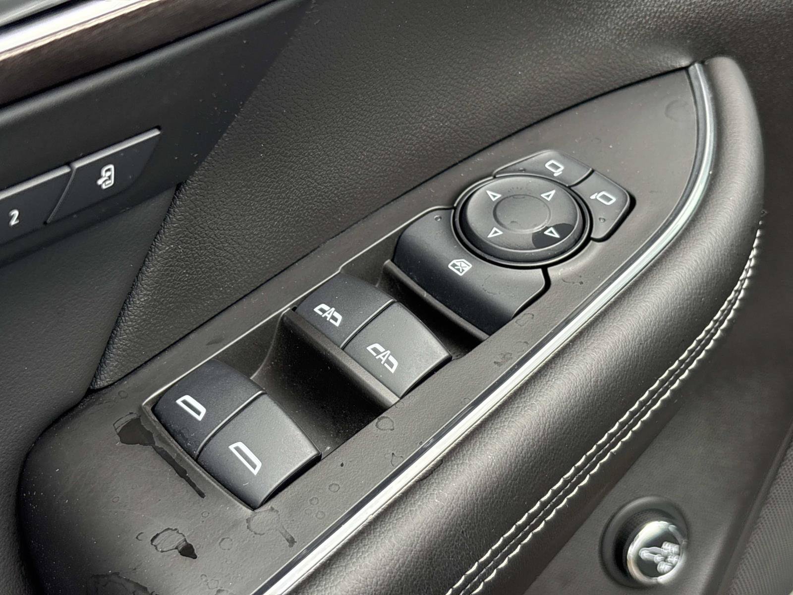 Used 2021 Buick Envision Avenir w/ Technology Package II AWD/4WD image 13