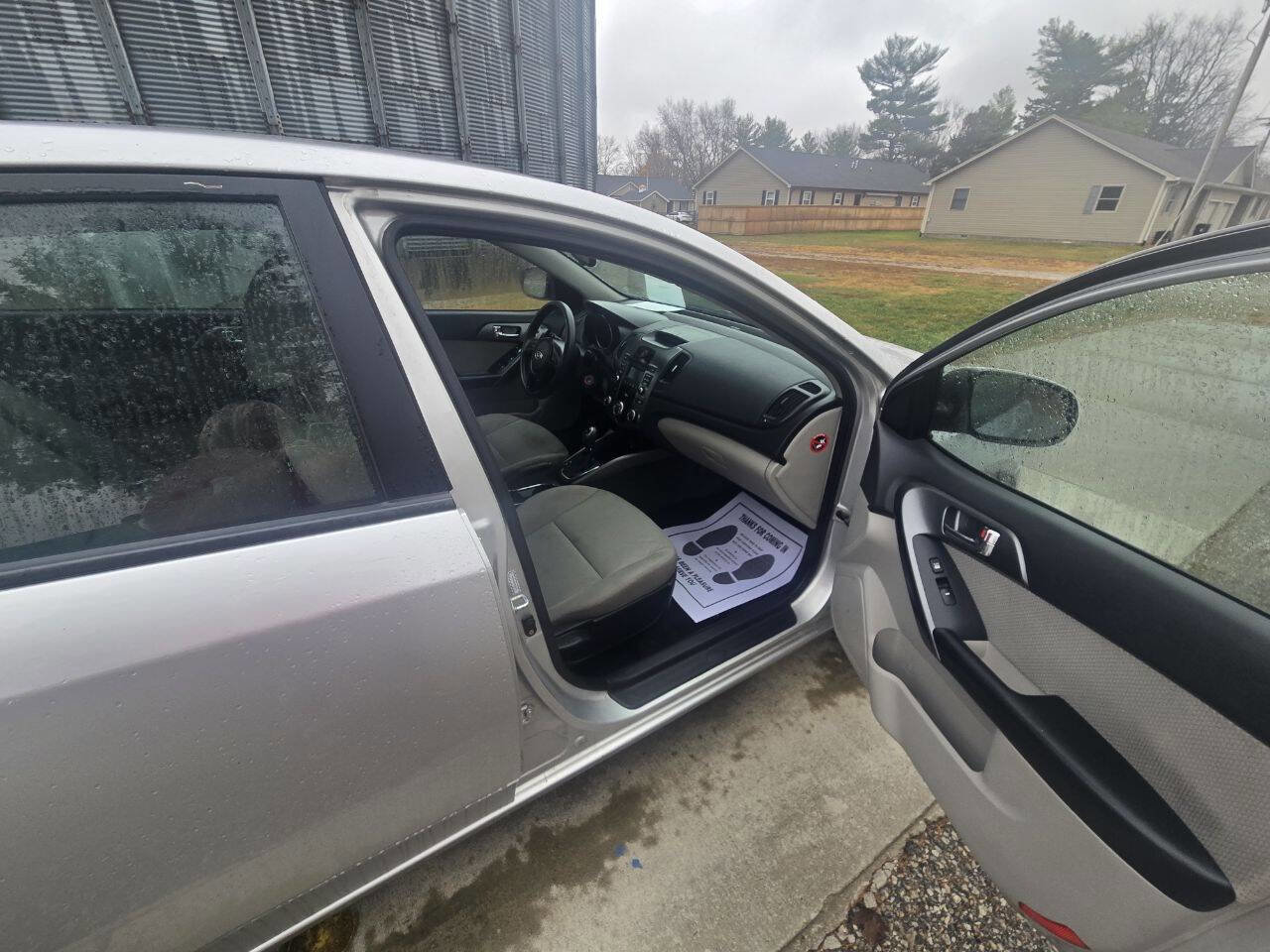 Used 2013 Kia Forte EX image 10