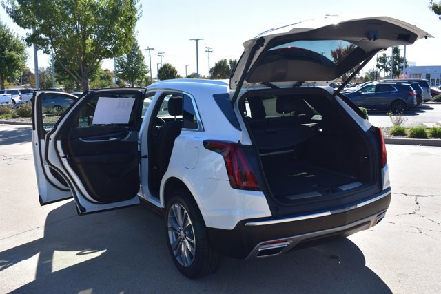 Used 2025 Cadillac XT5 Premium Luxury image 17