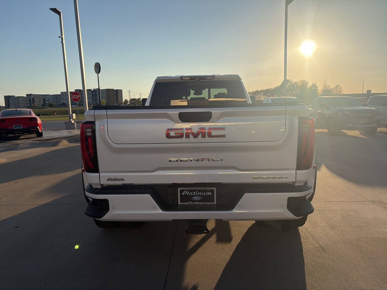 Used 2024 GMC Sierra 3500 Denali w/ Denali Reserve Package image 4