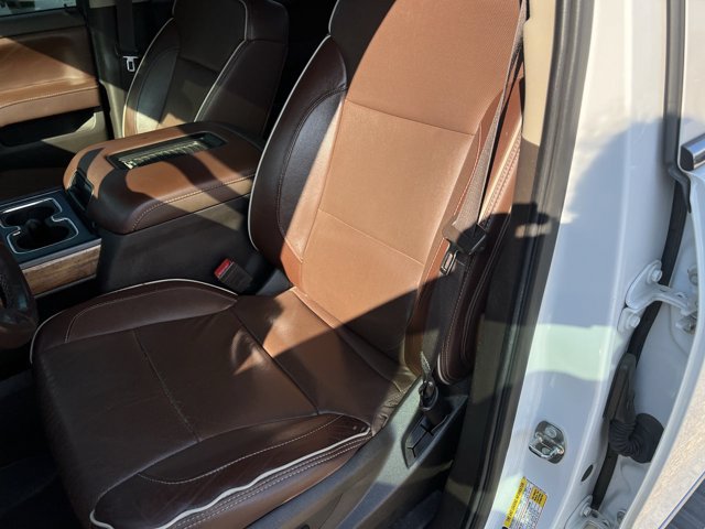 Used 2016 Chevrolet Silverado 1500 High Country w/ High Country Premium Package AWD/4WD image 20