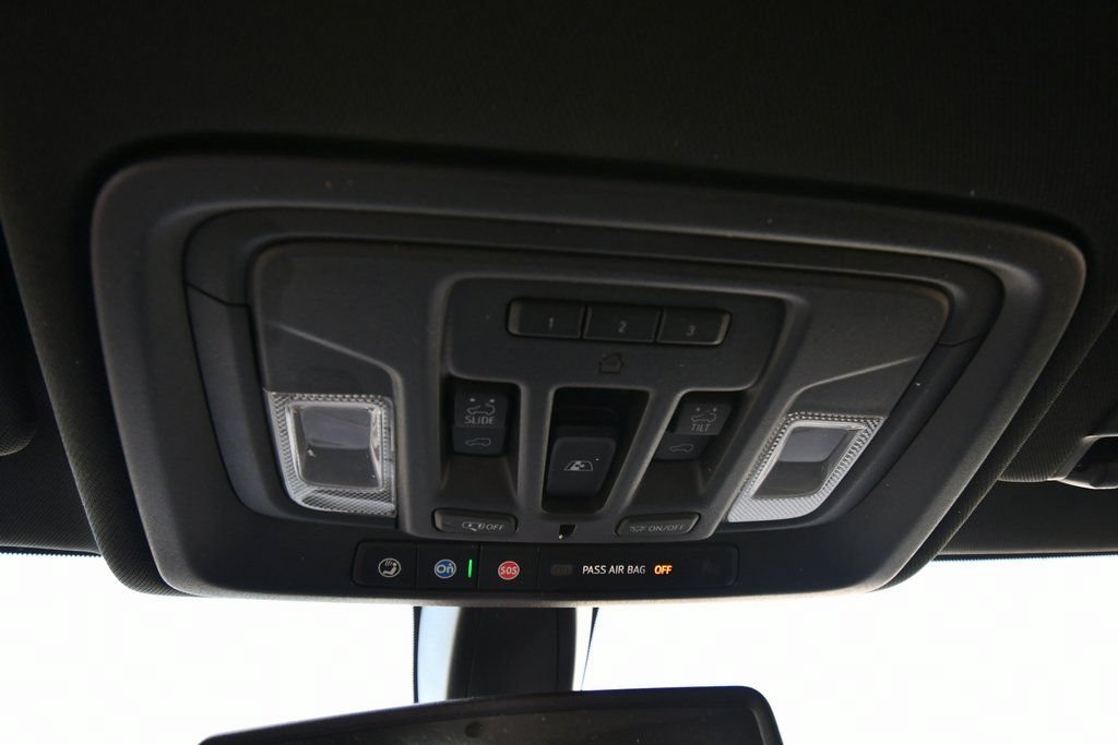 Used 2021 GMC Sierra 1500 AT4 w/ AT4 Preferred Package AWD/4WD image 30