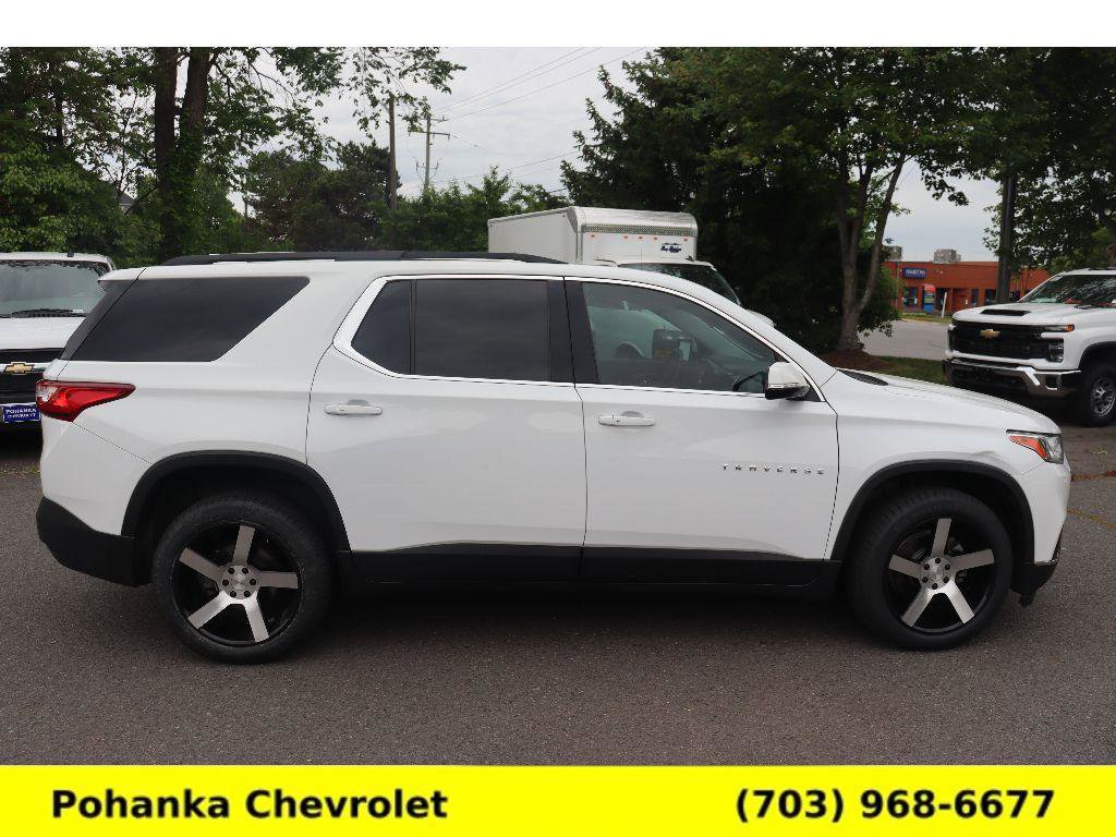 Used 2019 Chevrolet Traverse LT w/ LT Premium Package AWD/4WD image 8