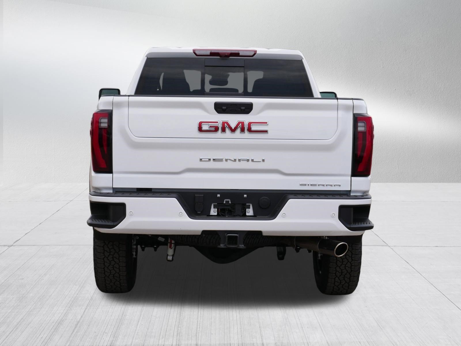 New 2026 GMC Sierra 3500 Denali w/ Denali Reserve Package AWD/4WD image 4