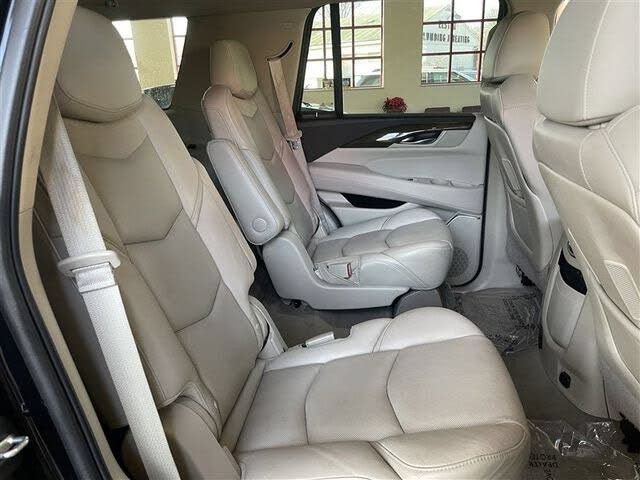 Used 2020 Cadillac Escalade Luxury AWD/4WD image 30