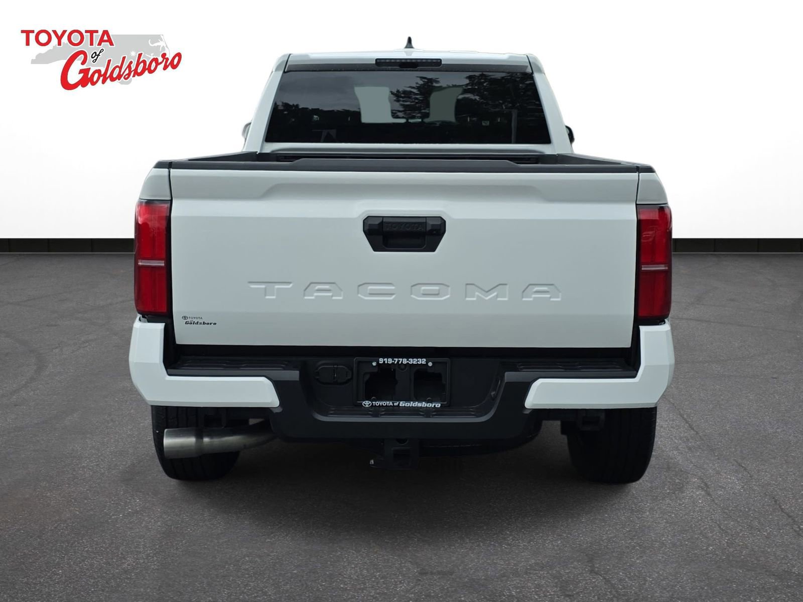 Used 2025 Toyota Tacoma TRD Sport RWD image 6