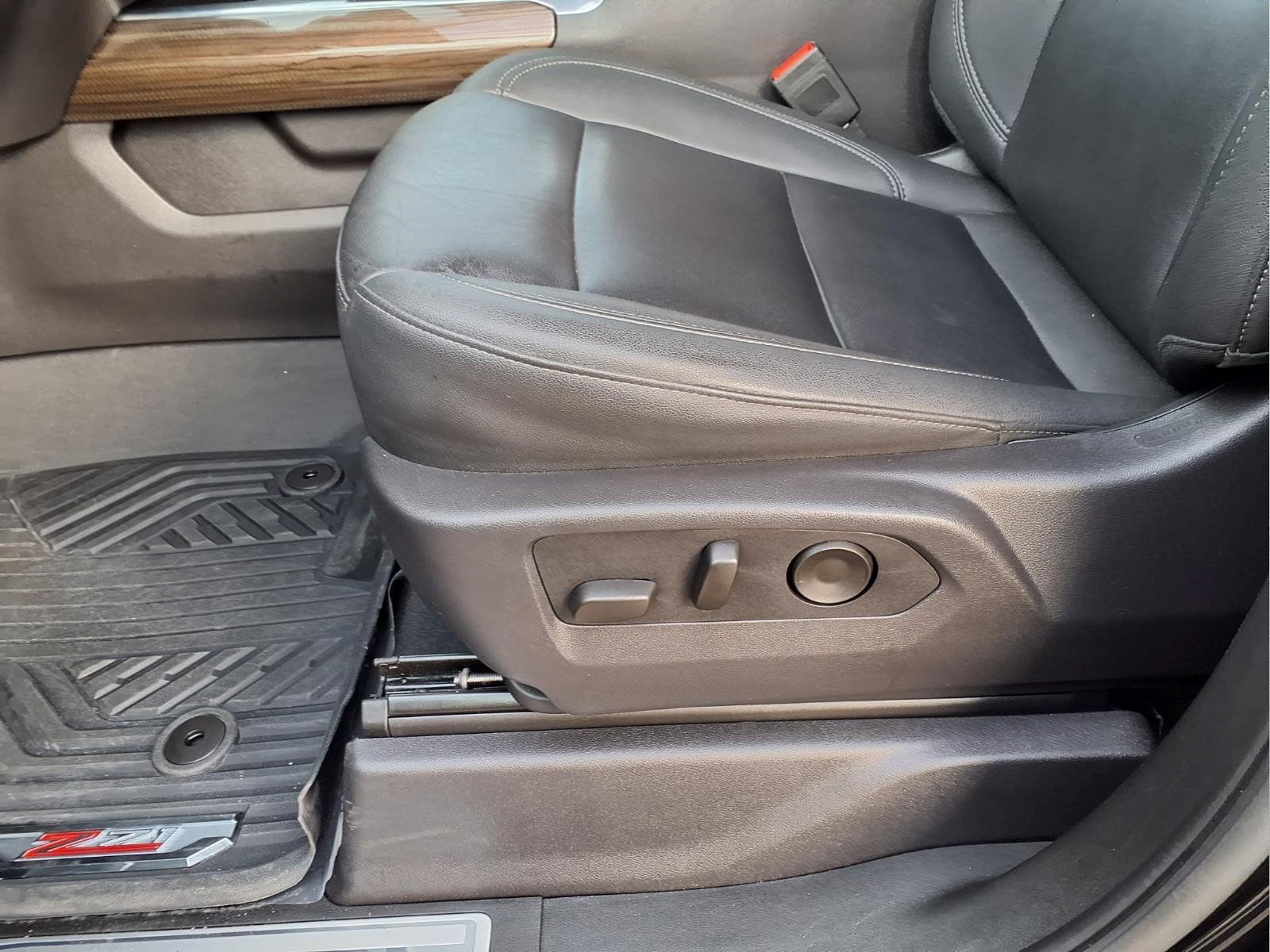 Used 2024 Chevrolet Silverado 1500 LT Trail Boss w/ Convenience Package II AWD/4WD image 22