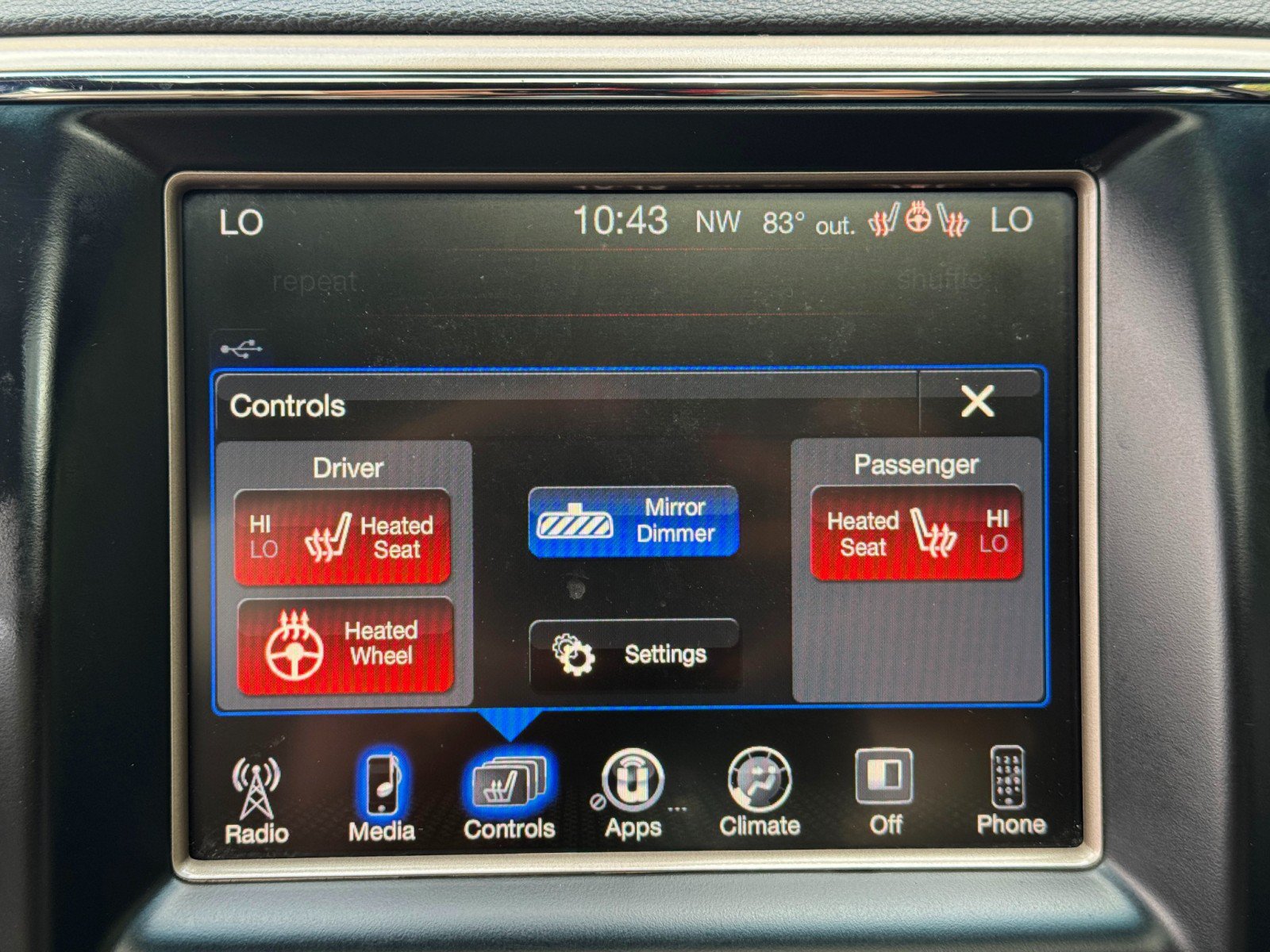 Used 2015 Jeep Grand Cherokee Altitude AWD/4WD image 26