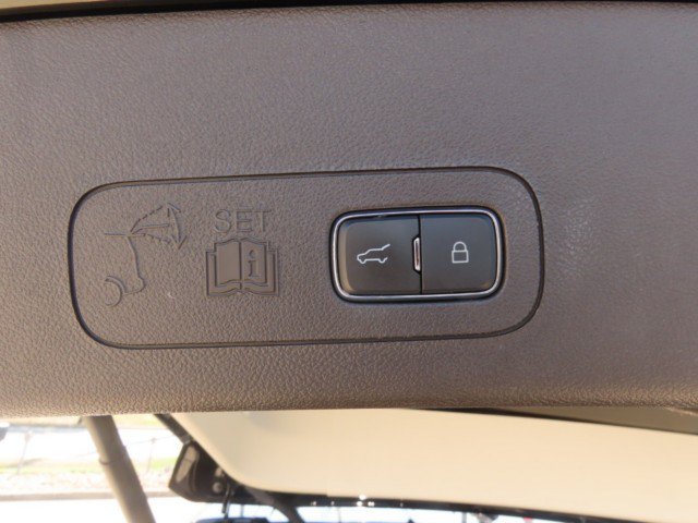 Certified 2023 Lincoln Aviator Black Label w/ Class IV Trailer Tow Package AWD/4WD image 13