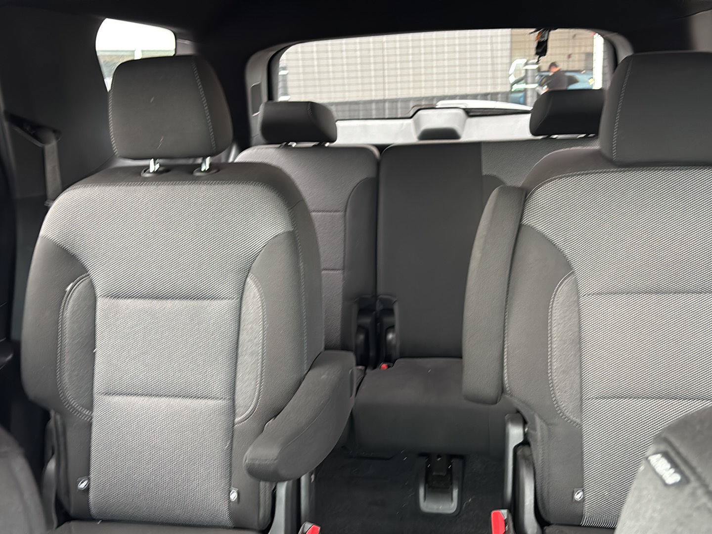 Used 2023 Chevrolet Traverse LT AWD/4WD image 33