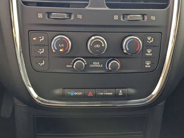 Used 2020 Dodge Grand Caravan SE FWD image 21