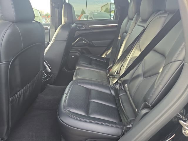 Used 2017 Porsche Cayenne S Platinum w/ Premium Package Plus (Pjy) image 11