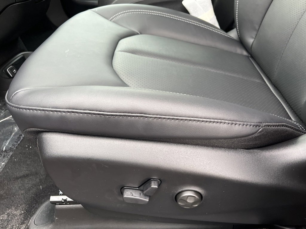 New 2026 Chrysler Pacifica Select image 26