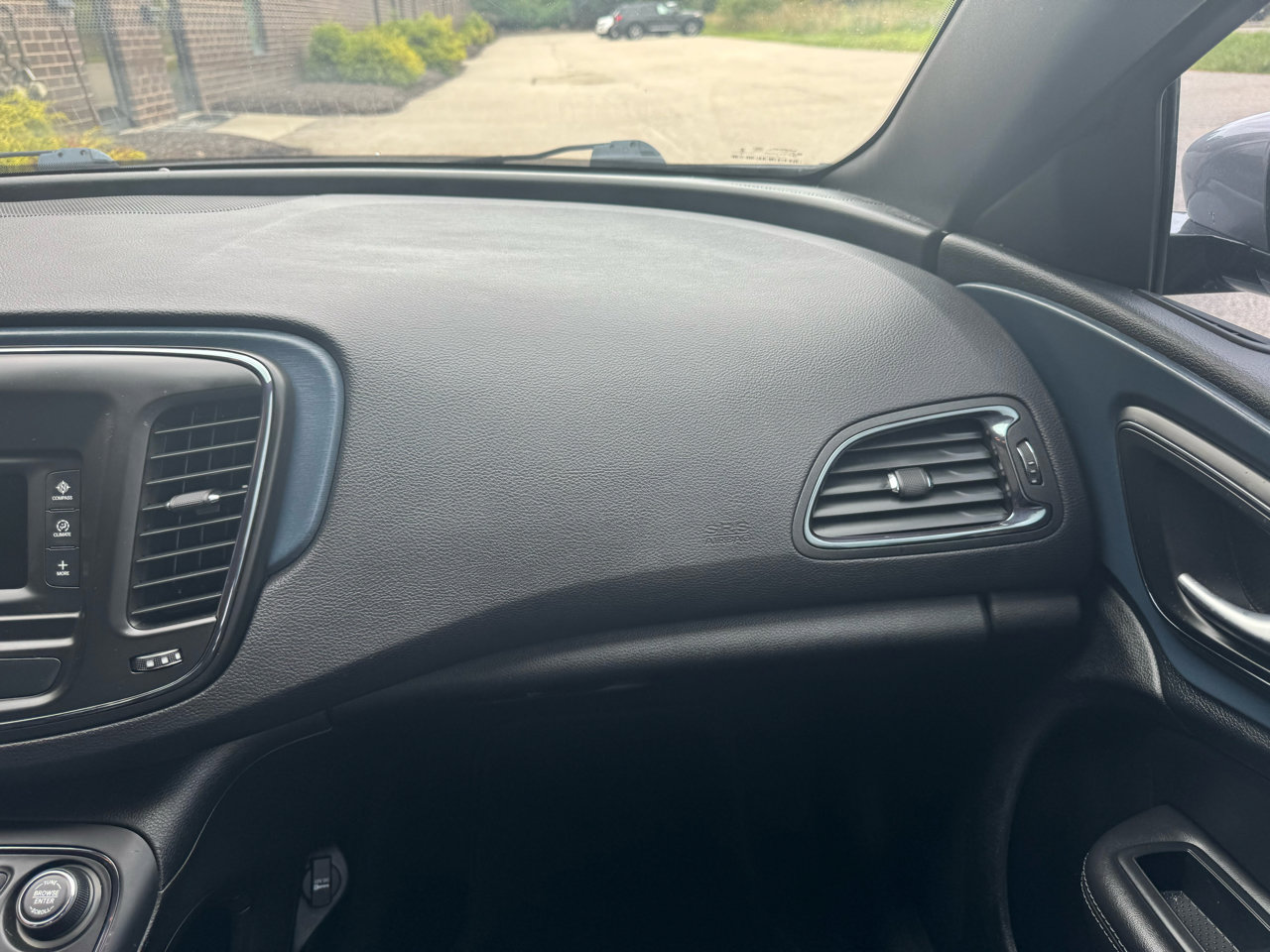 Used 2015 Chrysler 200 S image 17