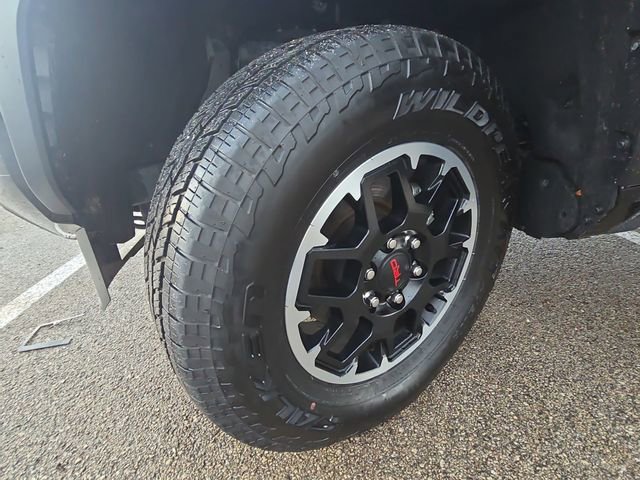 Certified 2025 Toyota Tacoma TRD Off-Road image 32