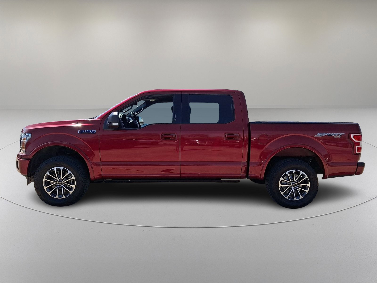 Used 2018 Ford F150 XLT w/ Equipment Group 302A Luxury AWD/4WD image 6