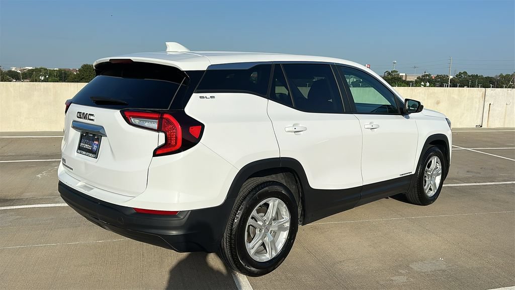 Used 2024 GMC Terrain SLE FWD image 12
