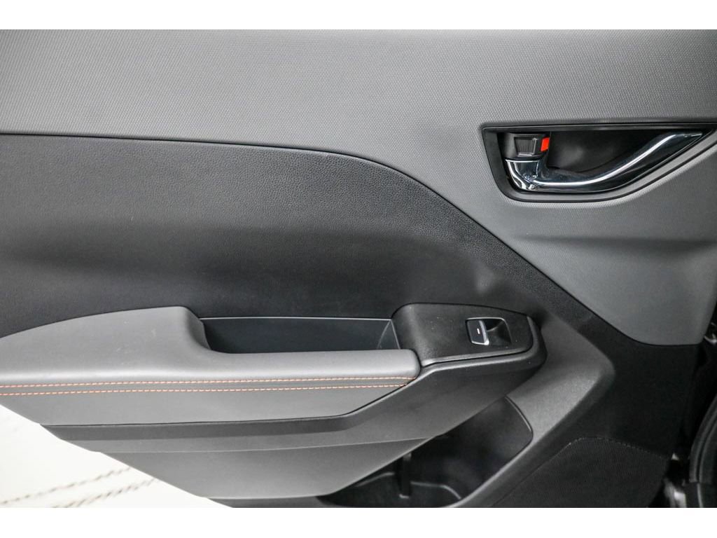 Used 2025 Subaru Crosstrek 2.5i Limited w/ Crosstrek Mirror Package image 11