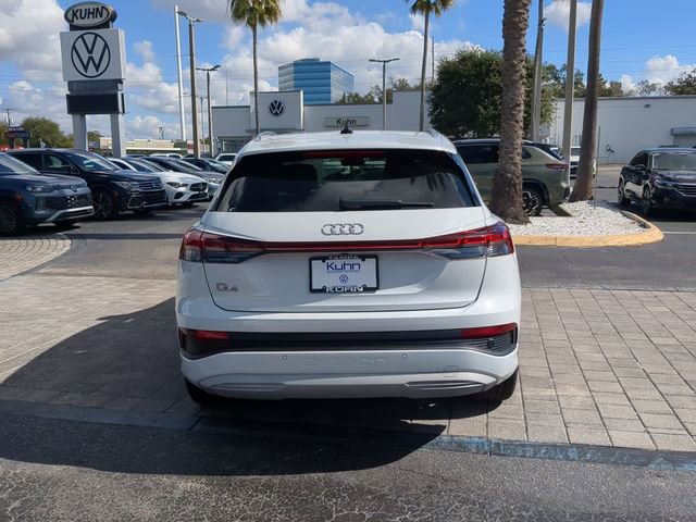 Used 2023 Audi Q4 e-tron Premium Plus w/ Premium Plus image 5