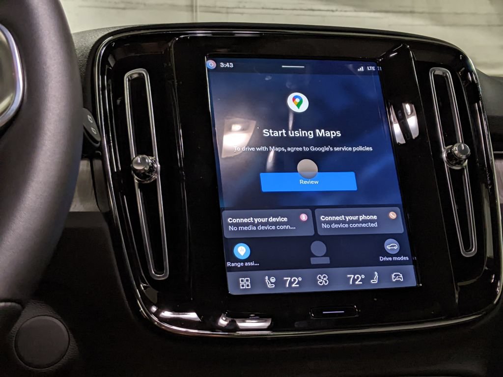 New 2026 Volvo EX40 Plus w/ Climate Package RWD image 17