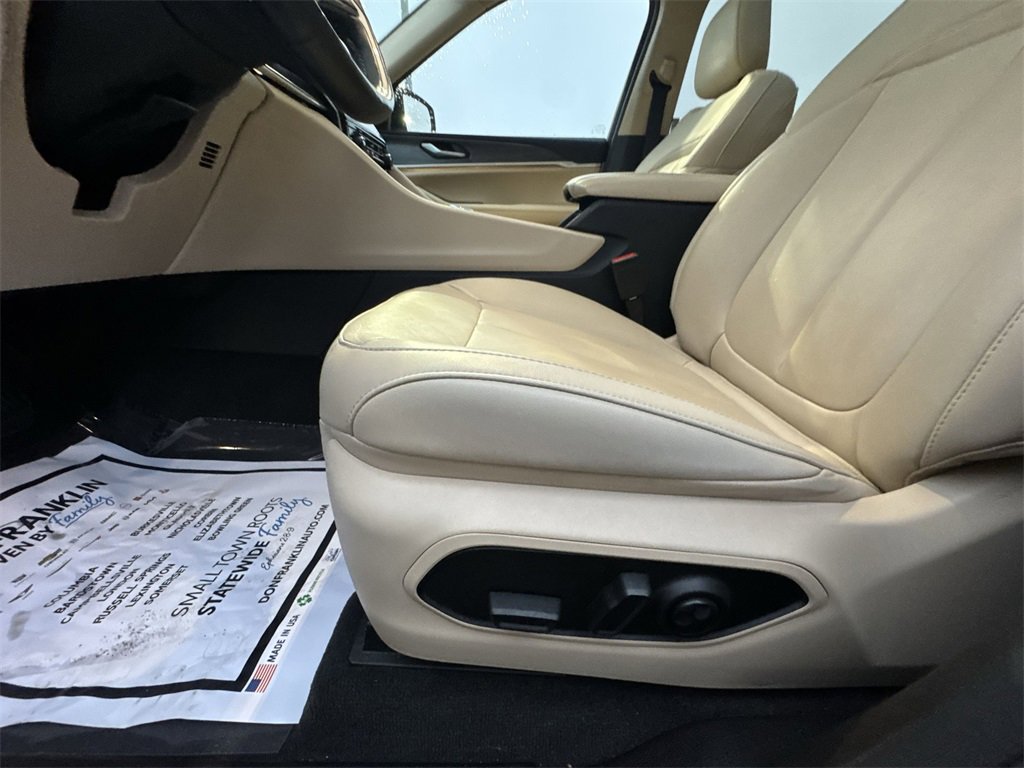 Used 2021 Jeep Grand Cherokee L Limited w/ Trailer Tow Group (B) image 12