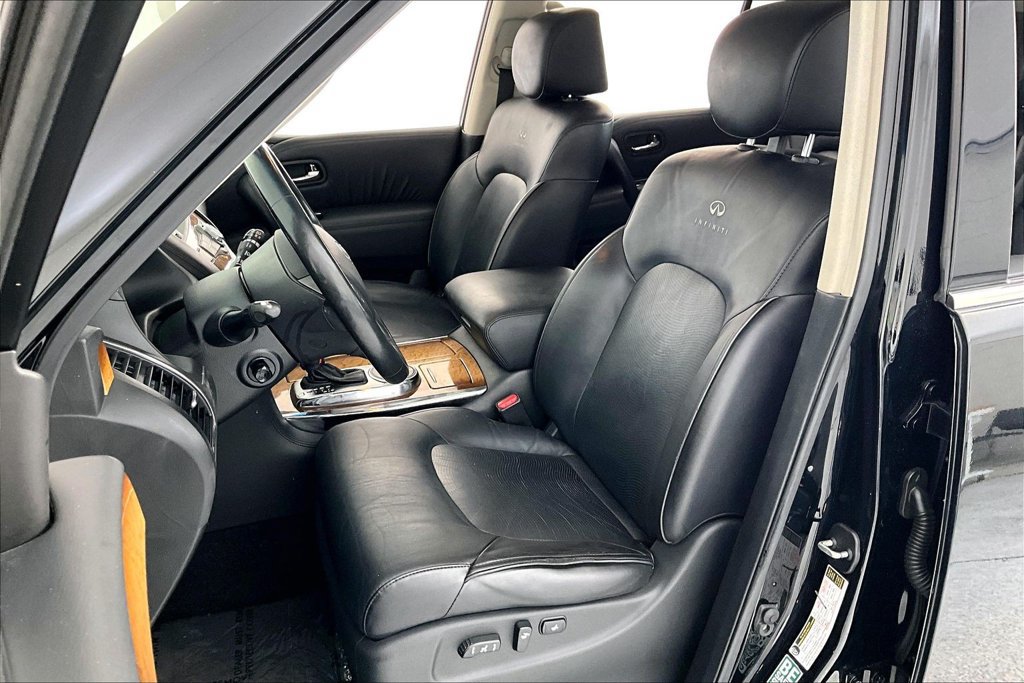 Used 2011 INFINITI QX56 2WD w/ Theater Pkg image 32
