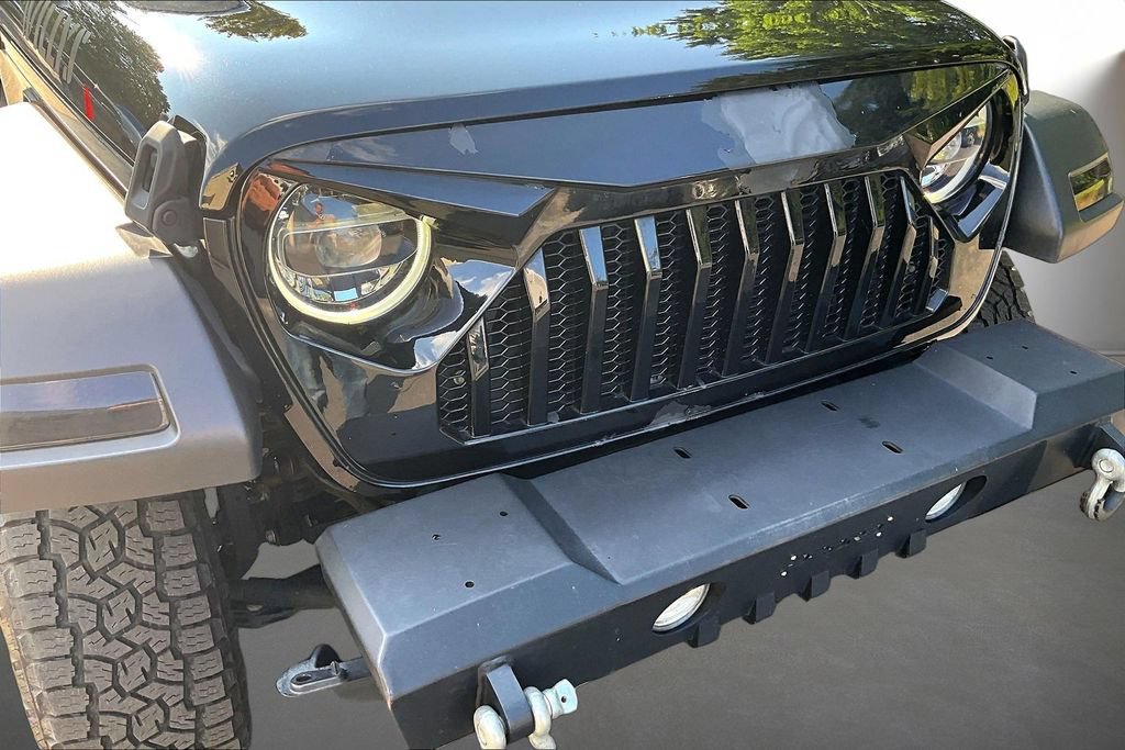 Used 2021 Jeep Wrangler Sport AWD/4WD image 32