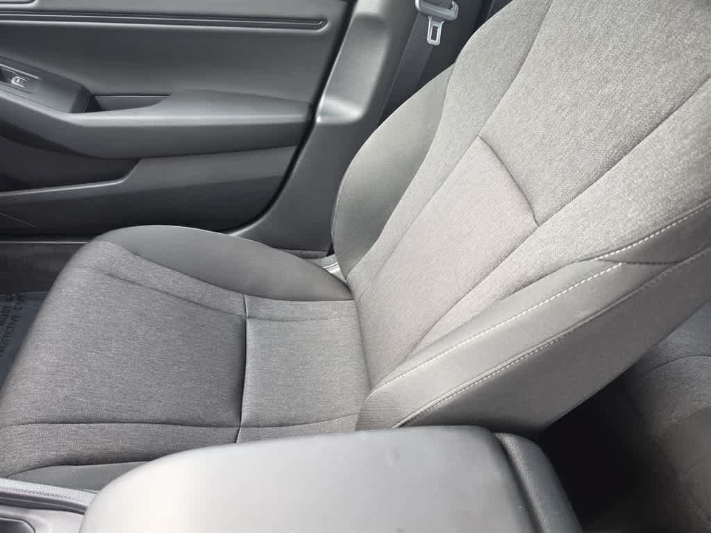 Certified 2023 Honda Accord EX image 25