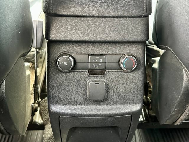 Used 2019 Ford Explorer XLT w/ Equipment Group 202A FWD image 18