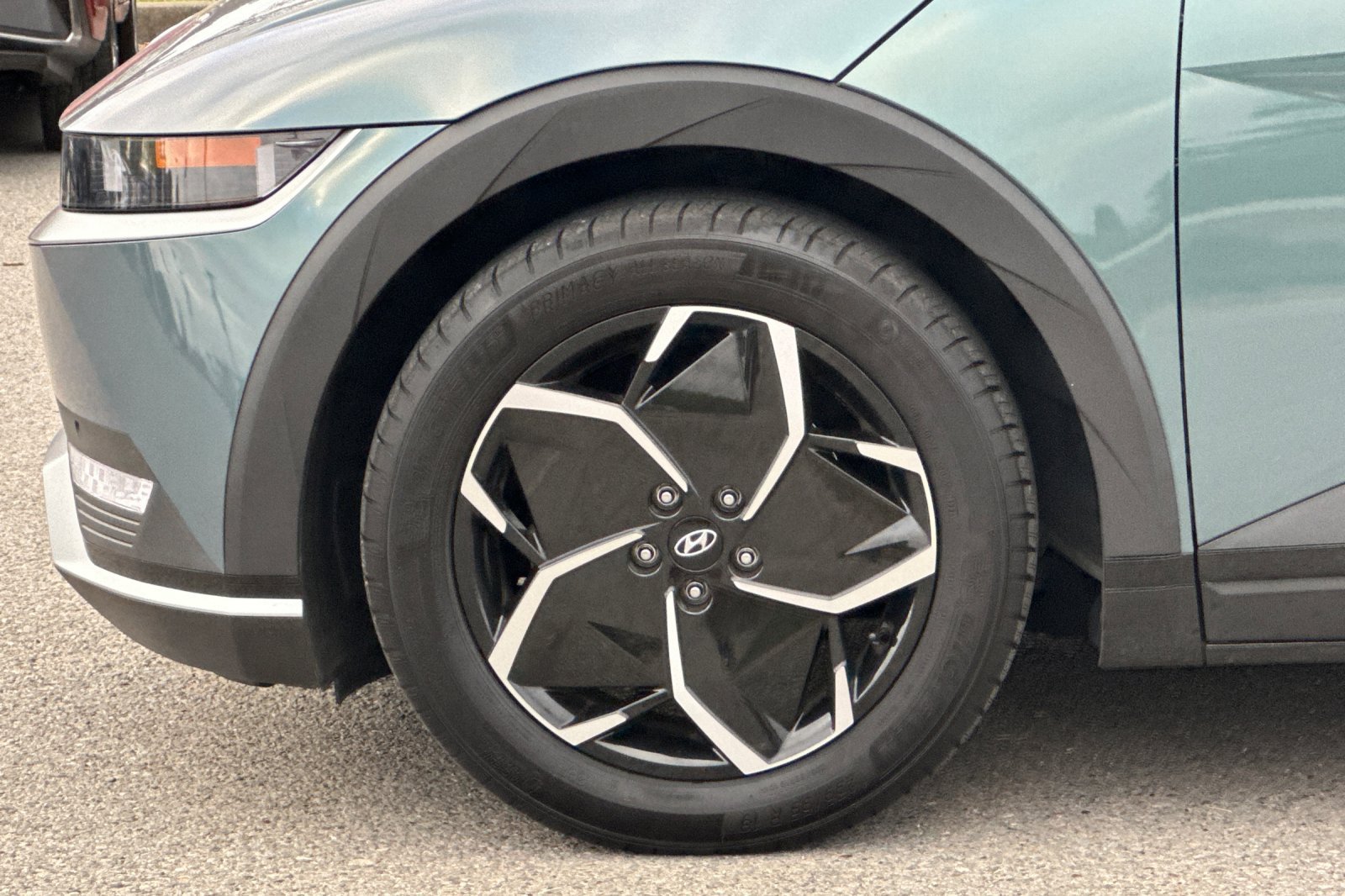 Certified 2024 Hyundai Ioniq 5 SEL RWD image 31