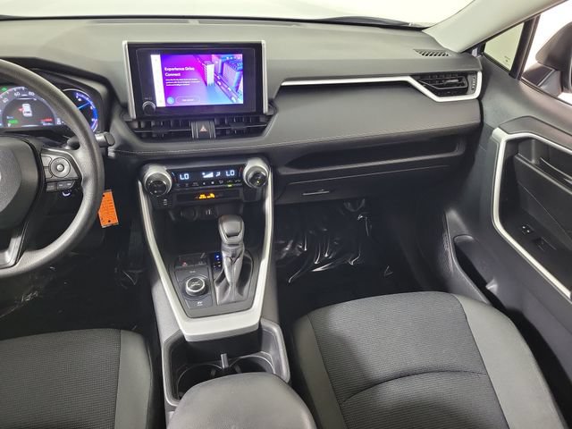 Used 2024 Toyota RAV4 LE AWD/4WD image 17