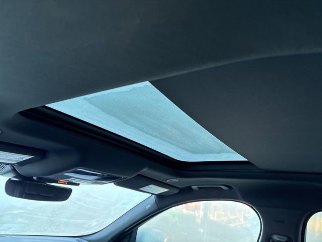 Used 2026 Jaguar F-PACE R-Dynamic S image 12