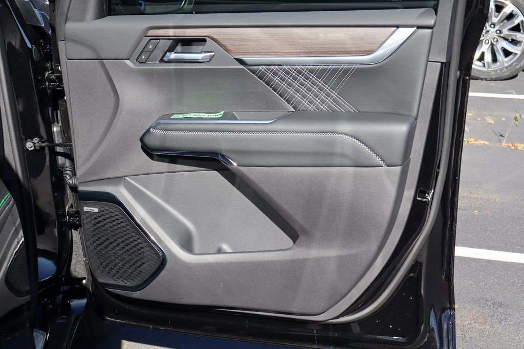 New 2026 GMC Acadia Denali w/ Super Cruise Package image 27