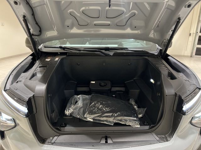 New 2025 Chevrolet Silverado EV RST AWD/4WD image 28